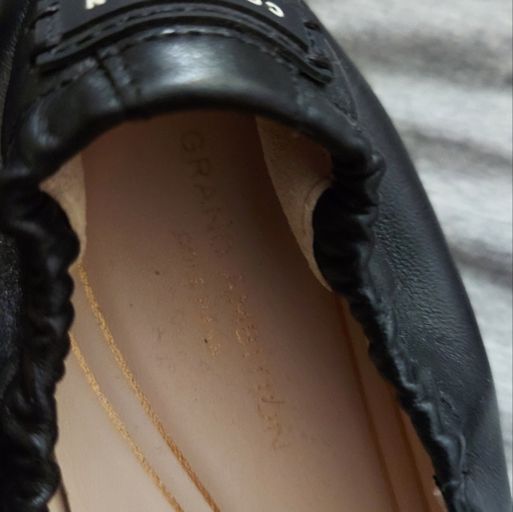 Cole Haan Black Leather Loafers Womens Size 6 B - Picture 2 of 5